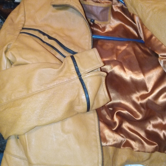 Size medium women's Street Leathers designers collection leather jacket - Picture 3 of 9